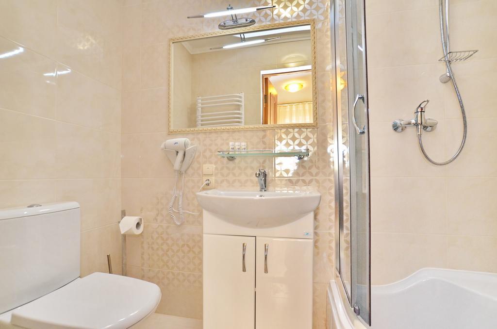 Chaban Aparthotel บูโคเวล ภายนอก รูปภาพ